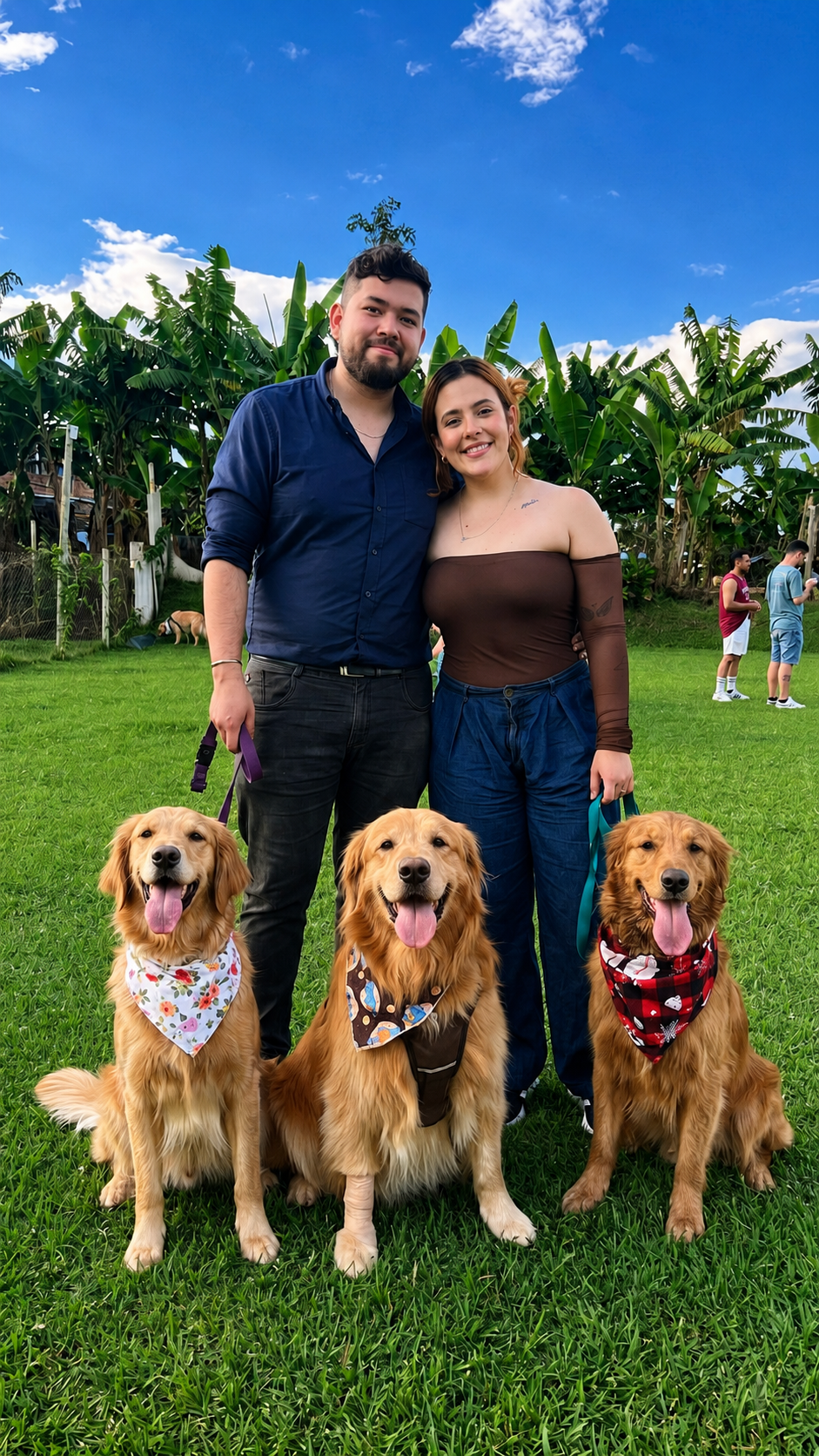 Andrea y Andres con sus perros